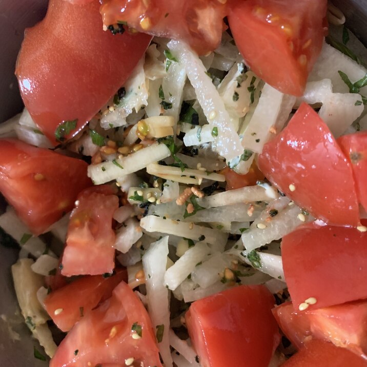 トマトと大根の大葉和えふりかけサラダ